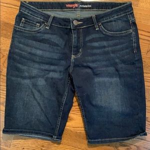 Like New, Wrangler denim shorts